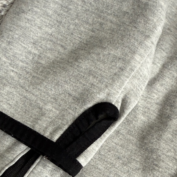GAP Gray Hooded Sweatshirt - Picture 4 of 5